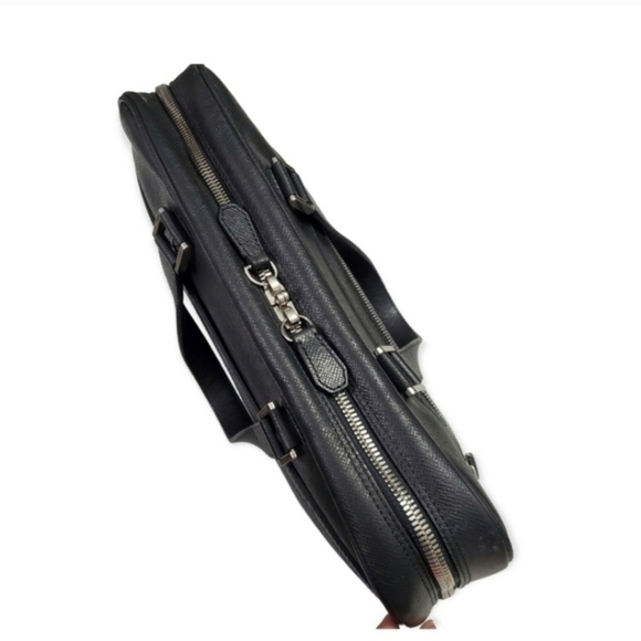 Authentic LOUIS VUITTON Taiga Leather Igor Briefcase - Ardoise Black - Picture 7 of 14